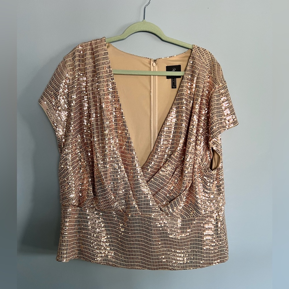 Adrianna Papell sequin plus size top gold prom formal semi cocktail wedding